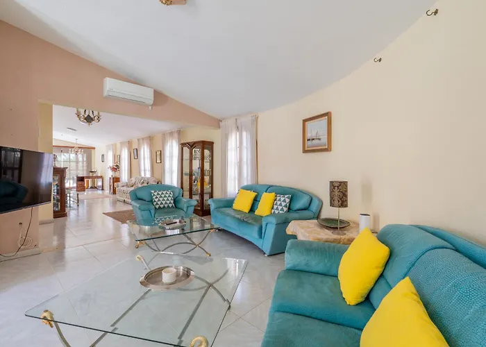 Oceano With Private Heated Pool, Aircon And Seaview *