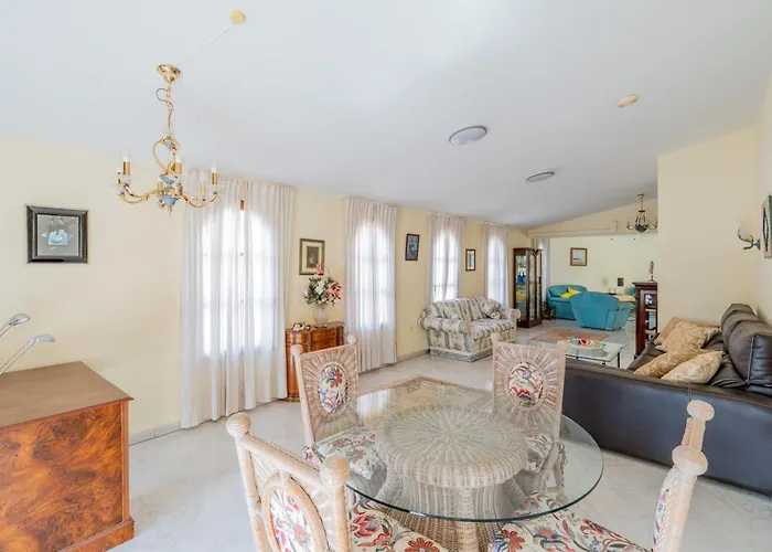 Oceano With Private Heated Pool, Aircon And Seaview فيلة