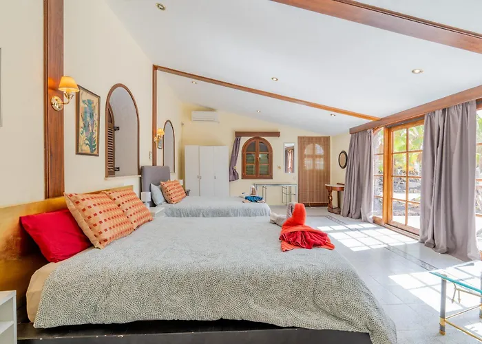 Oceano With Private Heated Pool, Aircon And Seaview فيلة