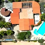Oceano With Private Heated Pool, Aircon And Seaview 别墅 Parque Holandes